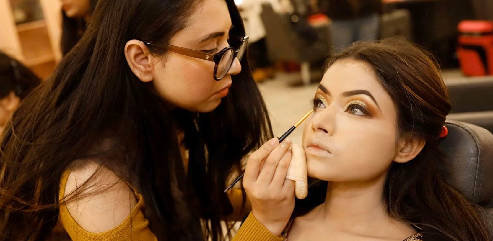 Five Most Amazing Tips To Get The Perfect Bridal Makeup Look