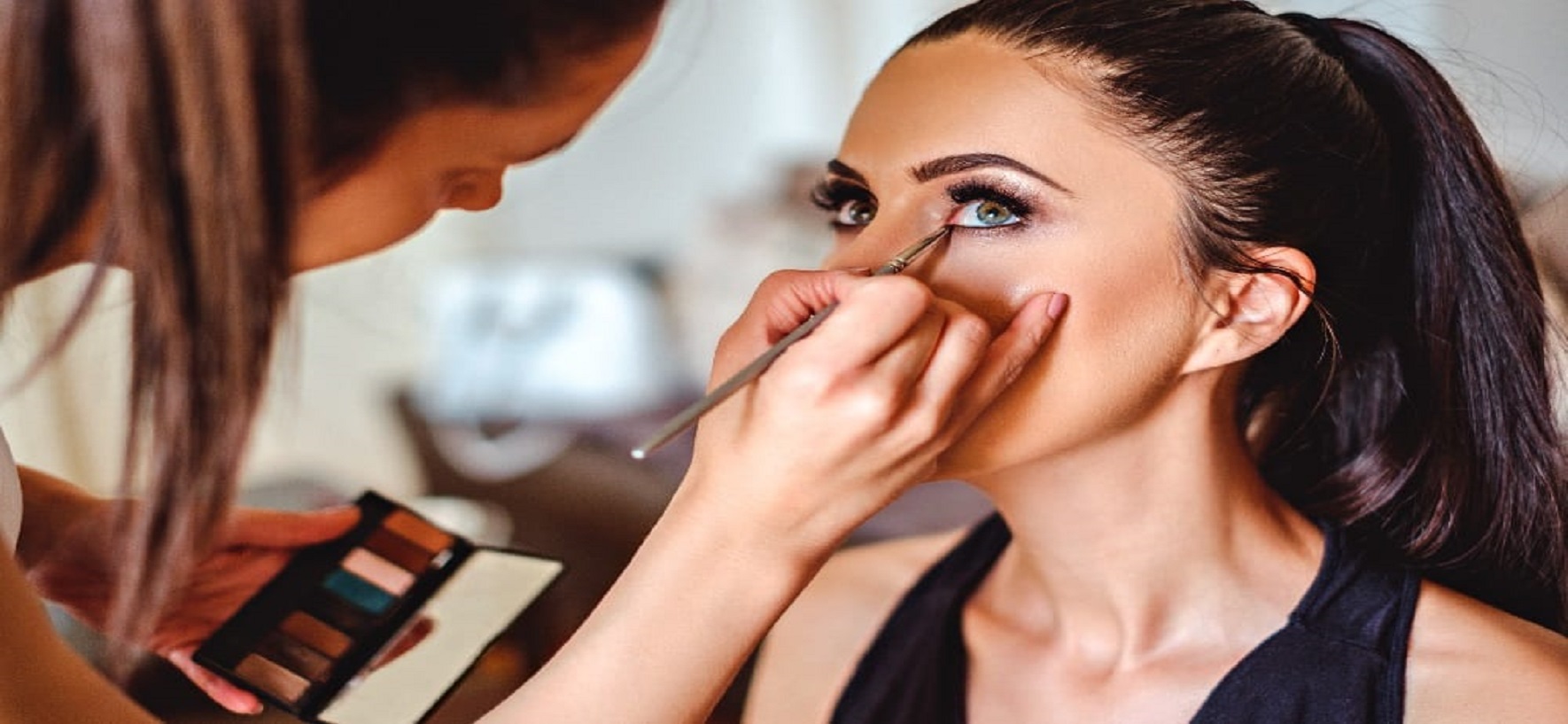 bridal makeup artist in Delhi