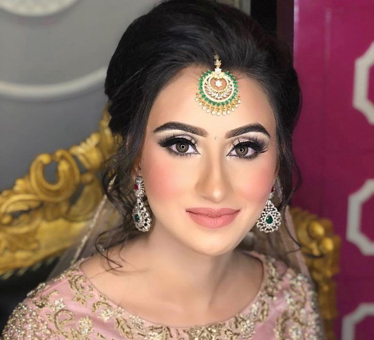 best makeup artist in north Delhi