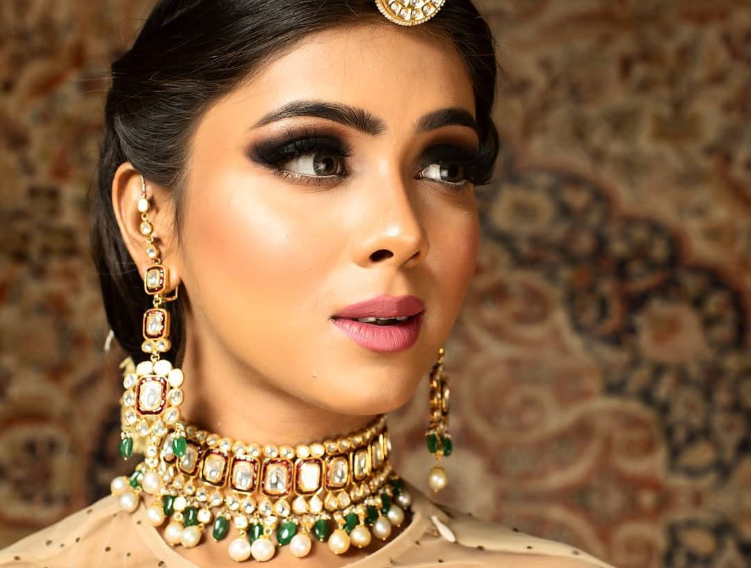 Six Easy Tips To Follow For A Glowing Skin