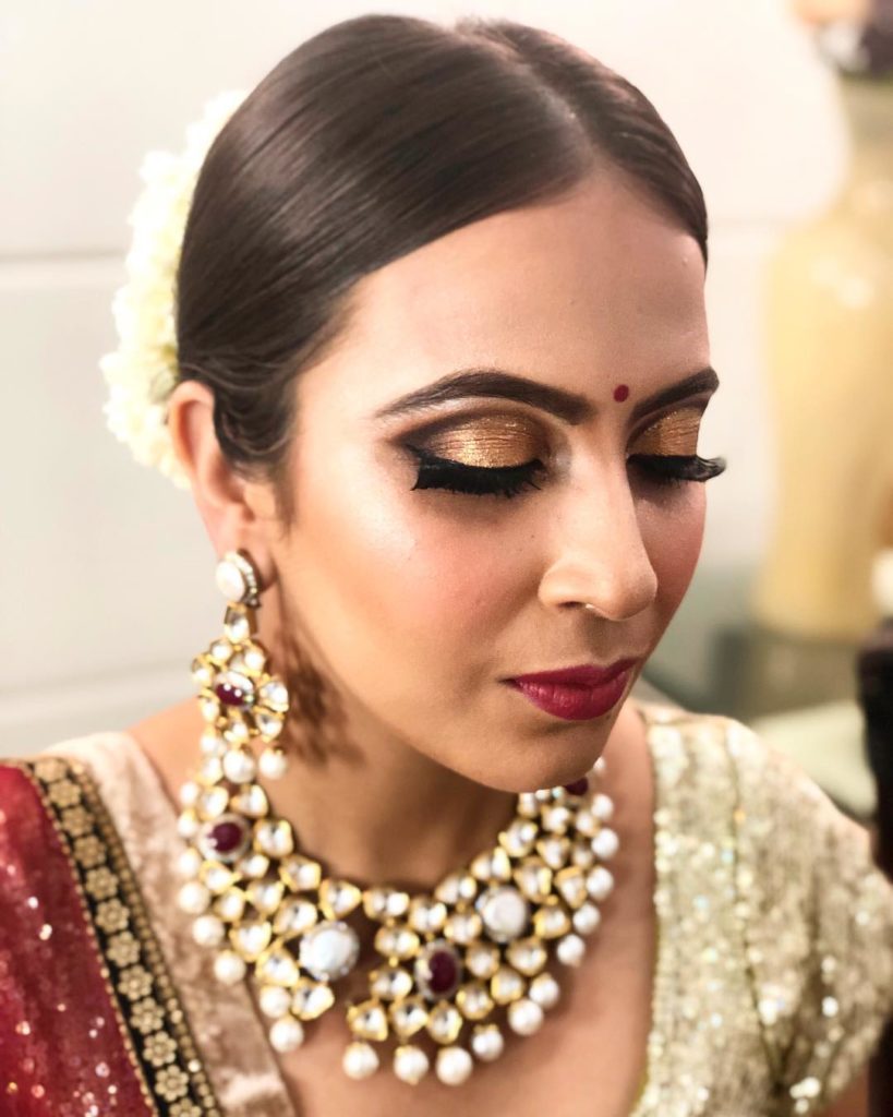 Perks Of Choosing A Freelance Makeup Artist Mbmmakeupstudio