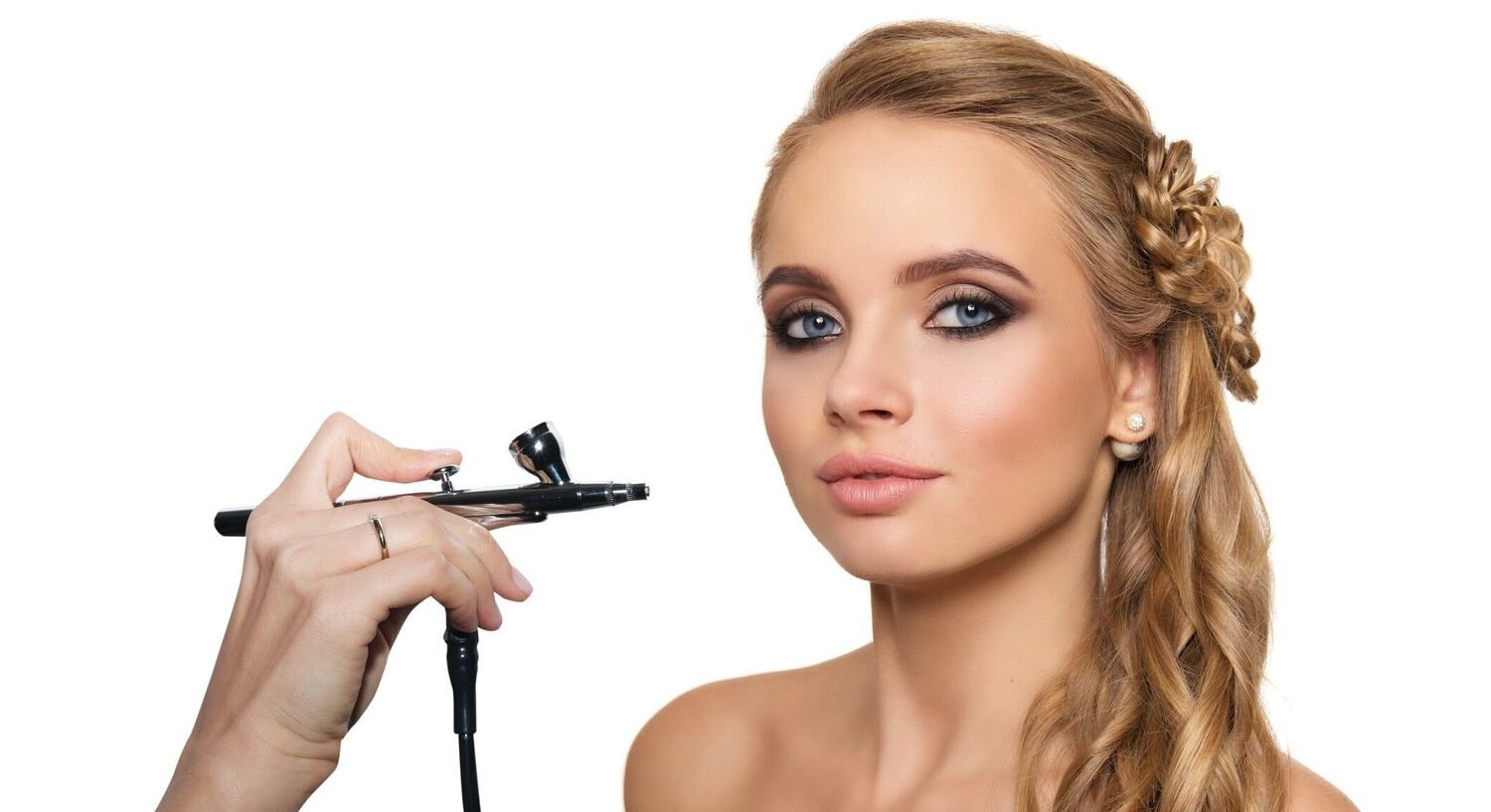 Should I Get Airbrush Bridal Makeup On My Big Day?