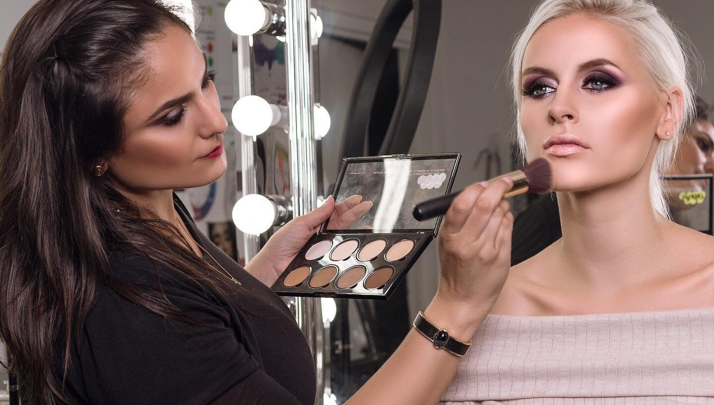 6 Things That Must Be Taken Care of When Applying For A Professional Makeup Course
