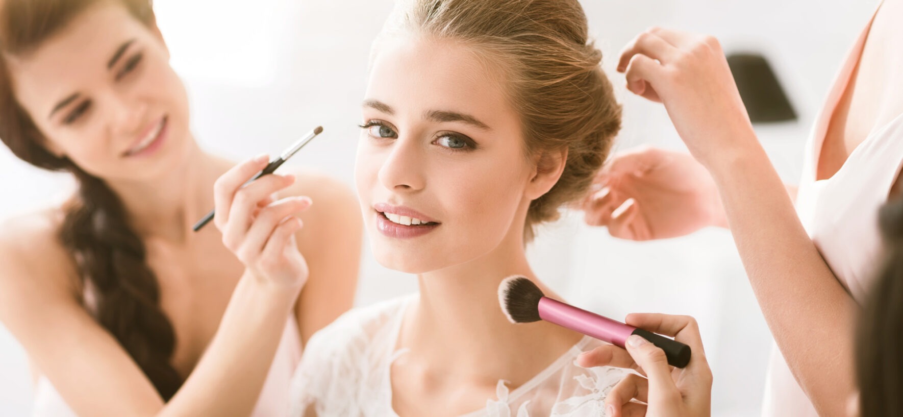 5 Things To Think About Before Booking Your Beauty Artist For The Wedding