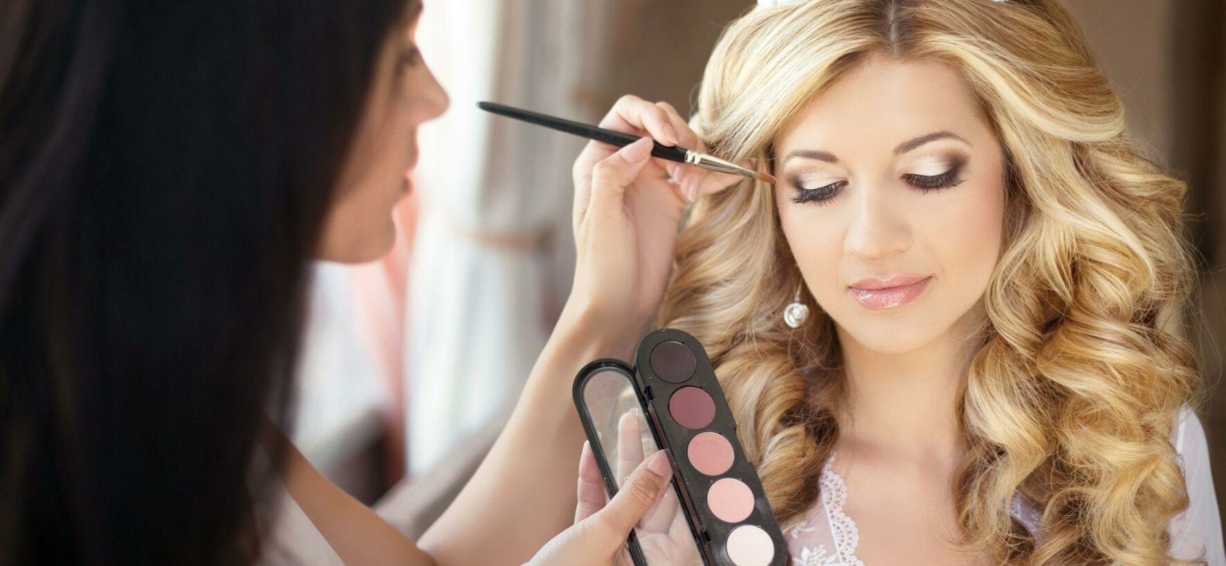 What You Need To Know Before Hiring a Makeup Artist for Your Wedding