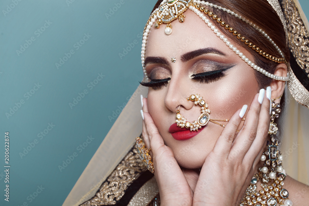 bridal makeup artist in Delhi